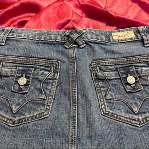 Stylish Blue Denim Skirt